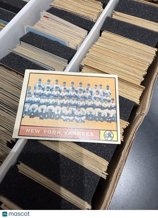 1961 Topps Hall of Fame Lot (26 Cards)